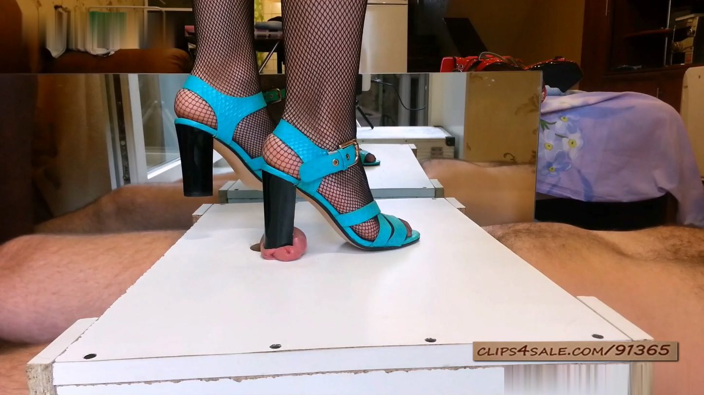 Cock under aquamarine heels (camera 2)