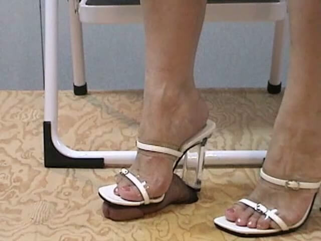 White Strappy Sandals Crush