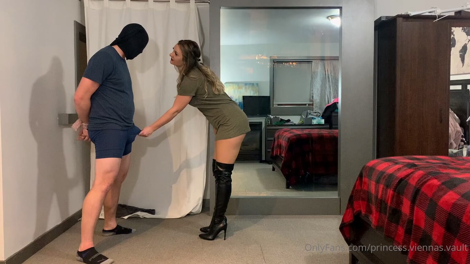 Ballbusting Challenge – REAL LIFE ANGER